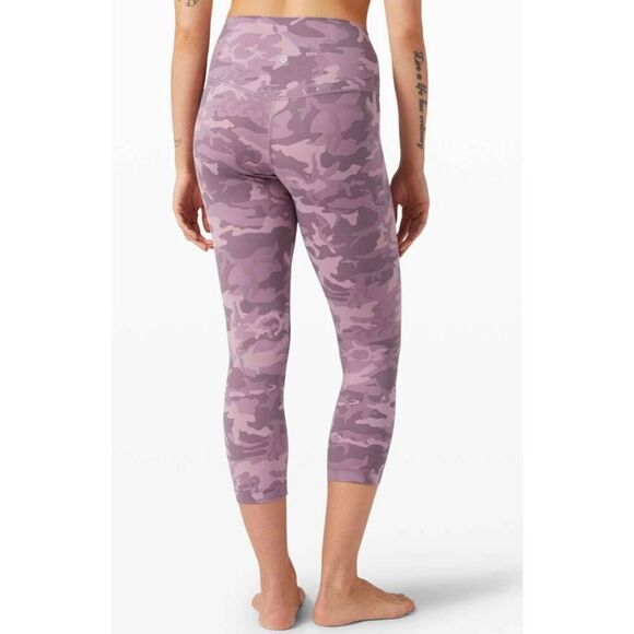 LULULEMON ATHLETICA Align Crop '21' in Incognito Camo Pink Taupe Multi Size 4 - Picture 1 of 4